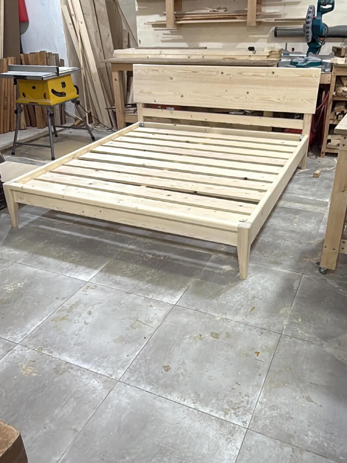 The pine bed